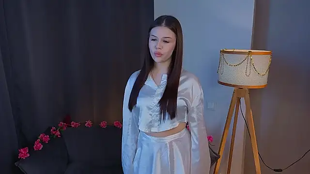 Snapshot of CatrinaLuk chatting on 03-09-26, 06:28 CatrinaLuk online show from 03-09-26, 06:28