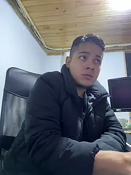 Snapshot of OliverTabordaa chatting on 03-19-26, 10:41 OliverTabordaa online show from 03-19-26, 10:41