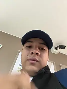 OliverTabordaa online show from 05-04-26, 04:25
