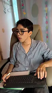 Lucca  555 online show from 04-29-26, 07:31