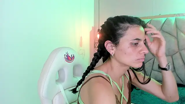 Snapshot of Mystical_meteor chatting on 03-05-26, 07:54 Mystical meteor online show from 03-05-26, 07:54