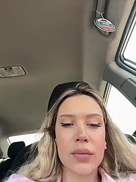 Snapshot of Girl_Mia chatting on 03-14-26, 04:07 Girl Mia online show from 03-14-26, 04:07