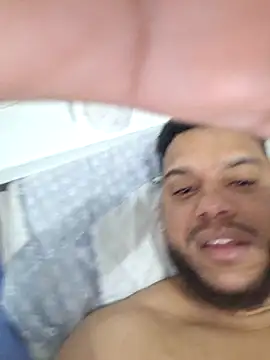 Snapshot of Cubanitos10 chatting on 03-12-26, 11:49 Cubanitos10 online show from 03-12-26, 11:49