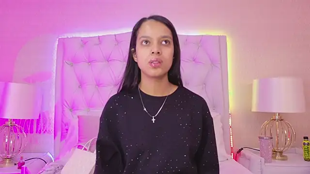 Snapshot of MeganRoseh chatting on 03-08-26, 01:04 MeganRoseh online show from 03-08-26, 01:04