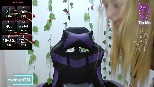 LiaRobertss  online show from 03-13-26, 02:51