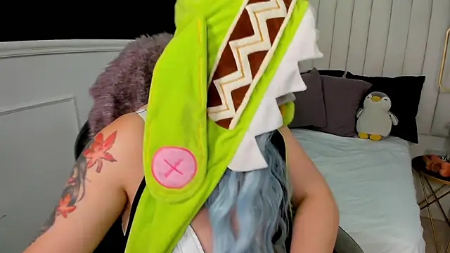 Snapshot of lil_la_skye chatting on 03-12-26, 12:55 lil la skye online show from 03-12-26, 12:55