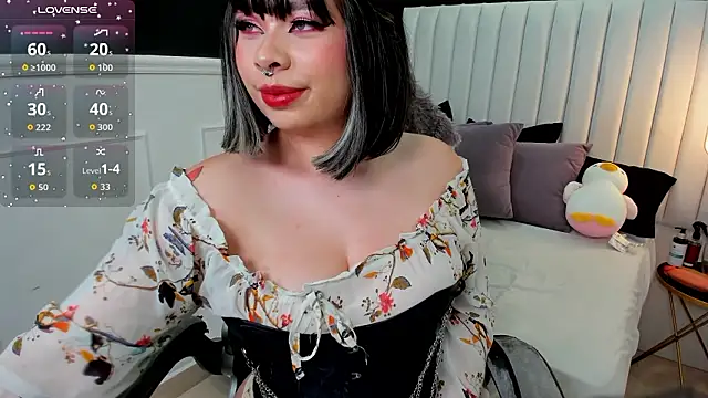 Snapshot of lil_la_skye chatting on 03-14-26, 10:48 lil la skye online show from 03-14-26, 10:48