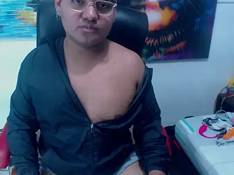 Snapshot of XNoahDeepThroatX chatting on 03-11-26, 05:35 XNoahDeepThroatX online show from 03-11-26, 05:35