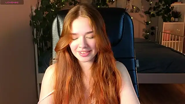 Snapshot of TiffanyVex chatting on 03-18-26, 03:26 TiffanyVex online show from 03-18-26, 03:26