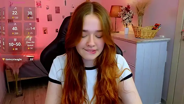 Snapshot of TiffanyVex chatting on 05-27-26, 03:42 TiffanyVex online show from 05-27-26, 03:42