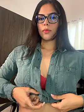 Cristal Williams online show from 03-12-26, 12:11