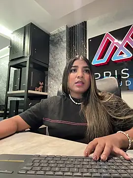 Snapshot of Emma_Carteer_1 chatting on 03-12-26, 04:29 Emma Carteer 1 online show from 03-12-26, 04:29