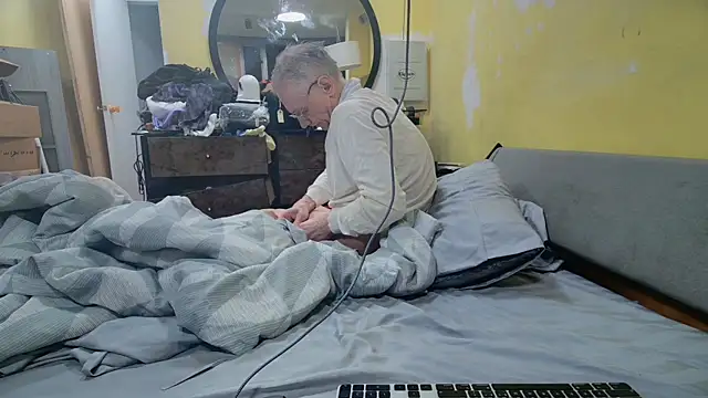 Snapshot of Lacht_Liden chatting on 03-09-26, 12:09 Lacht Liden online show from 03-09-26, 12:09