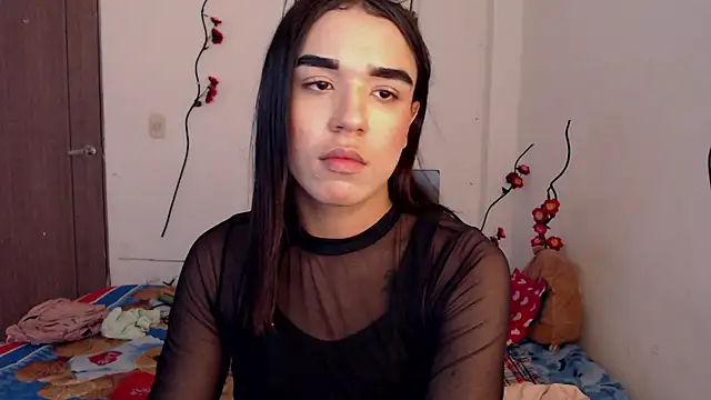 Snapshot of Candyy_doll__ chatting on 05-05-26, 03:36 Candyy doll online show from 05-05-26, 03:36