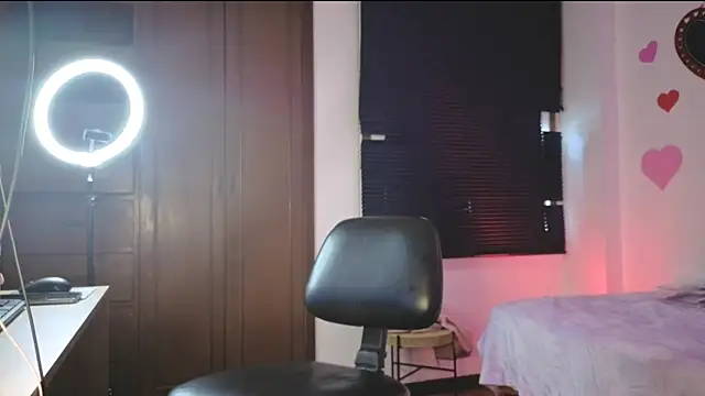 MaleiSummer online show from 03-14-26, 06:02