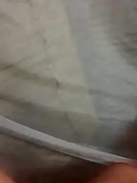 Snapshot of bombom_20 chatting on 03-28-26, 01:27 bombom 20 online show from 03-28-26, 01:27