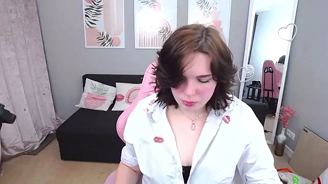 Snapshot of DanielaHot4u chatting on 03-07-26, 01:52 DanielaHot4u online show from 03-07-26, 01:52