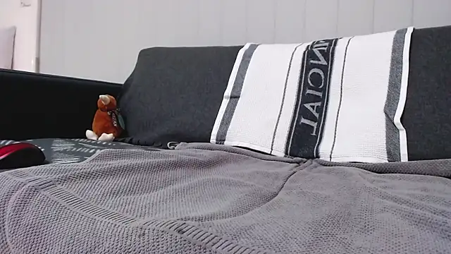 Snapshot of lilchristian@xh chatting on 11-09-25, 01:31 lilchristianxh online show from 11-09-25, 01:31