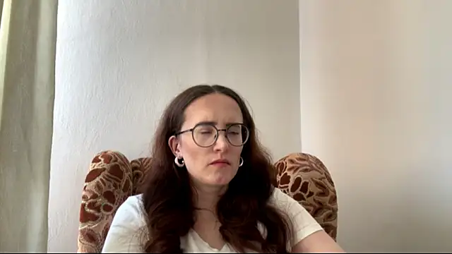 Snapshot of SofiaTease chatting on 03-11-26, 09:26 SofiaTease online show from 03-11-26, 09:26