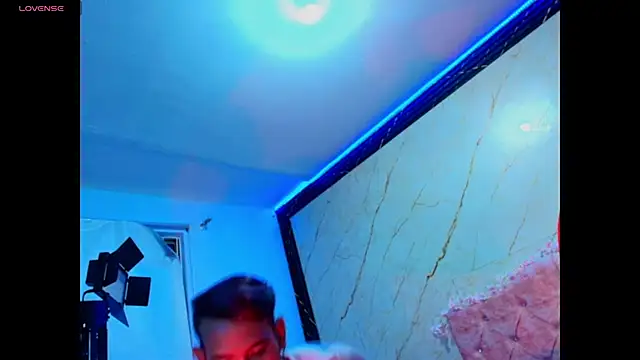 monserrat petite online show from 03-15-26, 05:35