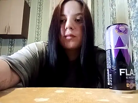 Snapshot of symmetryinvoid chatting on 03-29-26, 11:21 symmetryinvoid online show from 03-29-26, 11:21