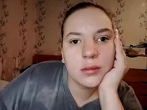 Snapshot of symmetryinvoid chatting on 04-02-26, 10:02 symmetryinvoid online show from 04-02-26, 10:02