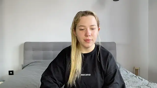 alyrasun online show from 05-11-26, 07:14