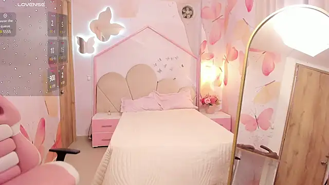 emilynaughty   online show from 03-12-26, 07:53