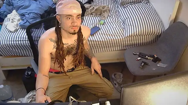 Snapshot of thxbxbydjxc chatting on 03-21-26, 07:06 thxbxbydjxc online show from 03-21-26, 07:06