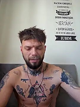 Snapshot of Blue_ey chatting on 03-07-26, 10:45 Blue ey online show from 03-07-26, 10:45