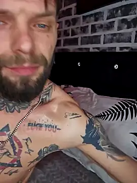 Snapshot of Blue_ey chatting on 03-17-26, 08:12 Blue ey online show from 03-17-26, 08:12