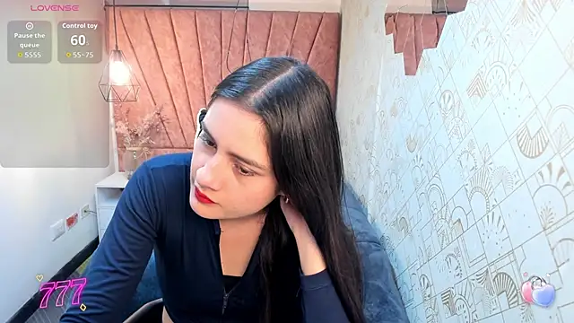 Zoe  Taylor   online show from 03-25-26, 12:00