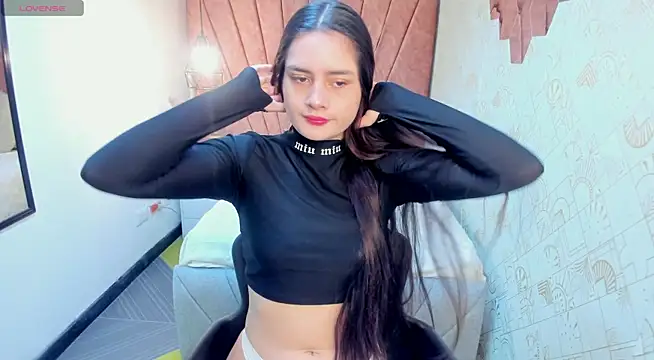 Zoe  Taylor   online show from 04-17-26, 11:57