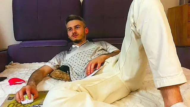 Magic Storms online show from 06-12-26, 01:15