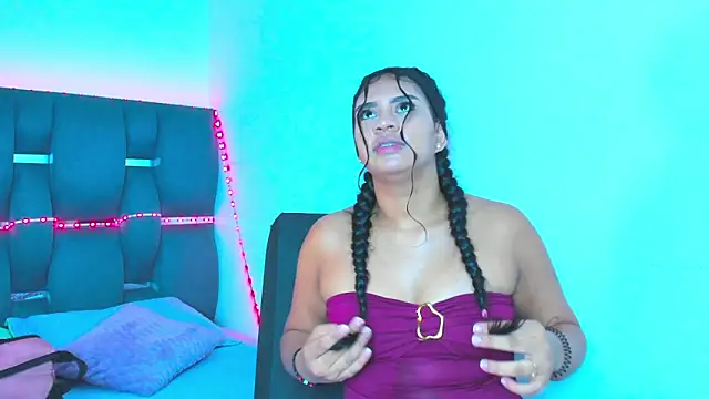 madelinesquirt online show from 07-14-26, 07:08