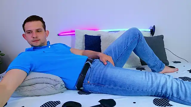 Snapshot of Jimmy_Doss chatting on 03-11-26, 08:53 Jimmy Doss online show from 03-11-26, 08:53