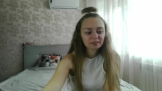 MysticGlimmer online show from 04-20-26, 11:24