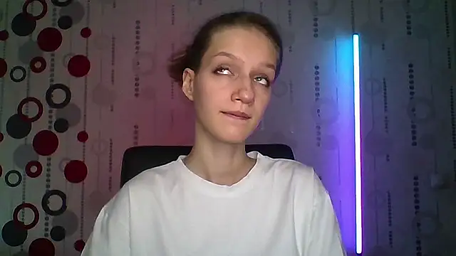 Chrissy Joyful online show from 05-05-26, 05:04