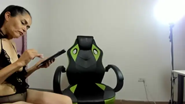 Liz Grettel online show from 07-28-26, 08:52