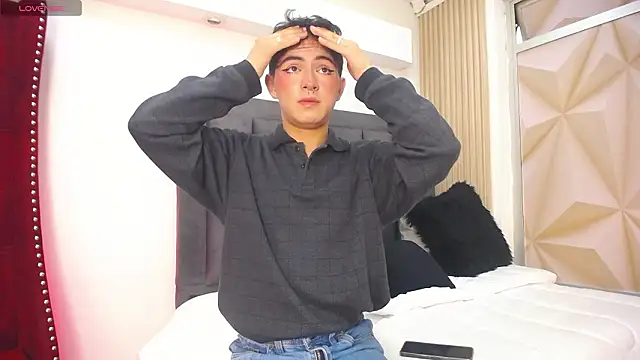 Cristopher Wild online show from 03-15-26, 09:21