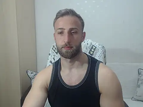 BlondEagleMuscle online show from 04-21-26, 08:34