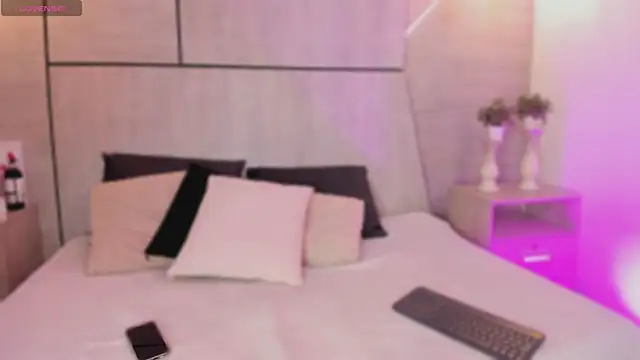 Snapshot of Lilyrousse_ chatting on 03-12-26, 07:31 Lilyrousse online show from 03-12-26, 07:31