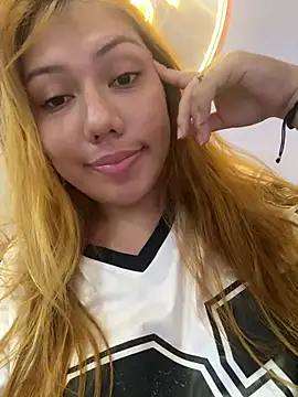 Snapshot of Lia_Sterling chatting on 03-07-26, 09:34 Lia Sterling online show from 03-07-26, 09:34