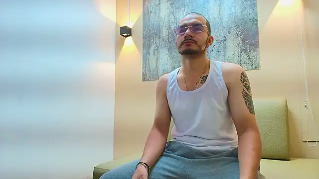 LUCA KINGG online show from 03-14-26, 07:41