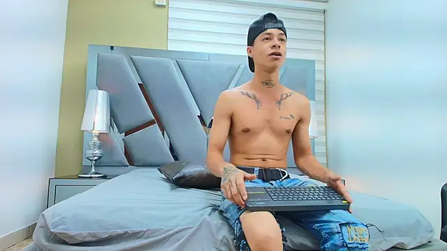 HENRY GREEN2 online show from 04-01-26, 07:33