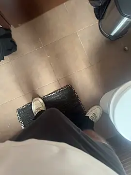 Snapshot of nikos_17 chatting on 03-07-26, 09:17 nikos 17 online show from 03-07-26, 09:17