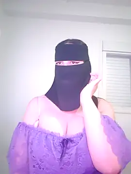 Snapshot of om_tiz chatting on 03-11-26, 07:20 om tiz online show from 03-11-26, 07:20