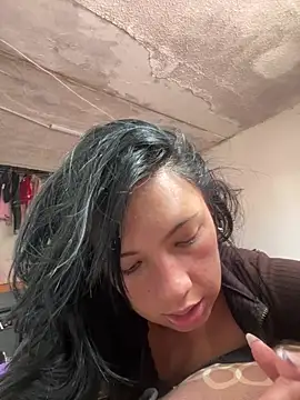 Marianaxc online show from 04-27-26, 04:27