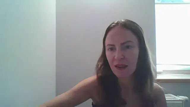 Snapshot of AnnaTight chatting on 07-18-26, 12:31 AnnaTight online show from 07-18-26, 12:31