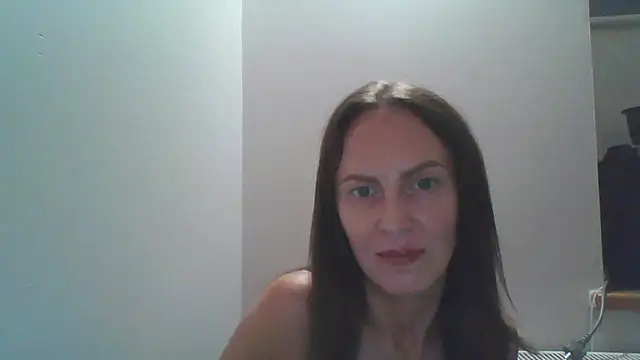 Snapshot of AnnaTight chatting on 07-19-26, 06:55 AnnaTight online show from 07-19-26, 06:55